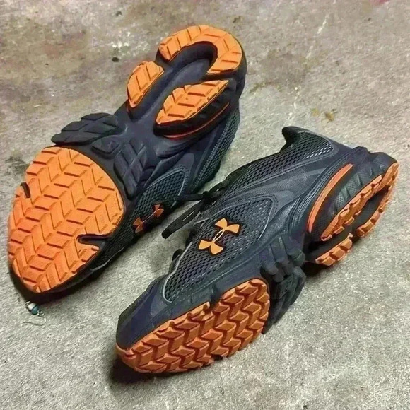 Under Armor trail| running/athletic shoes Size 6 | orange and toccoa gray unisex - Picture 11 of 11